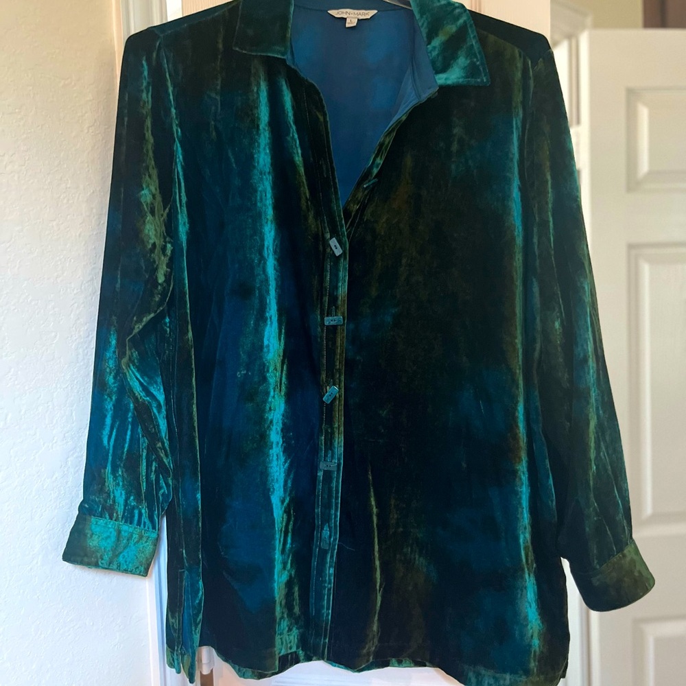 John Mark Velvet Button-Up Shirt in Green and Blue